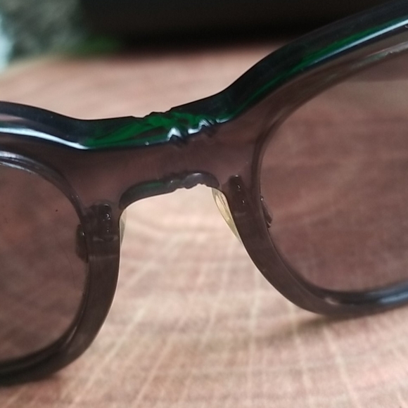 DOLCE & GABBANA SUNGLASSES - Picture 7 of 7